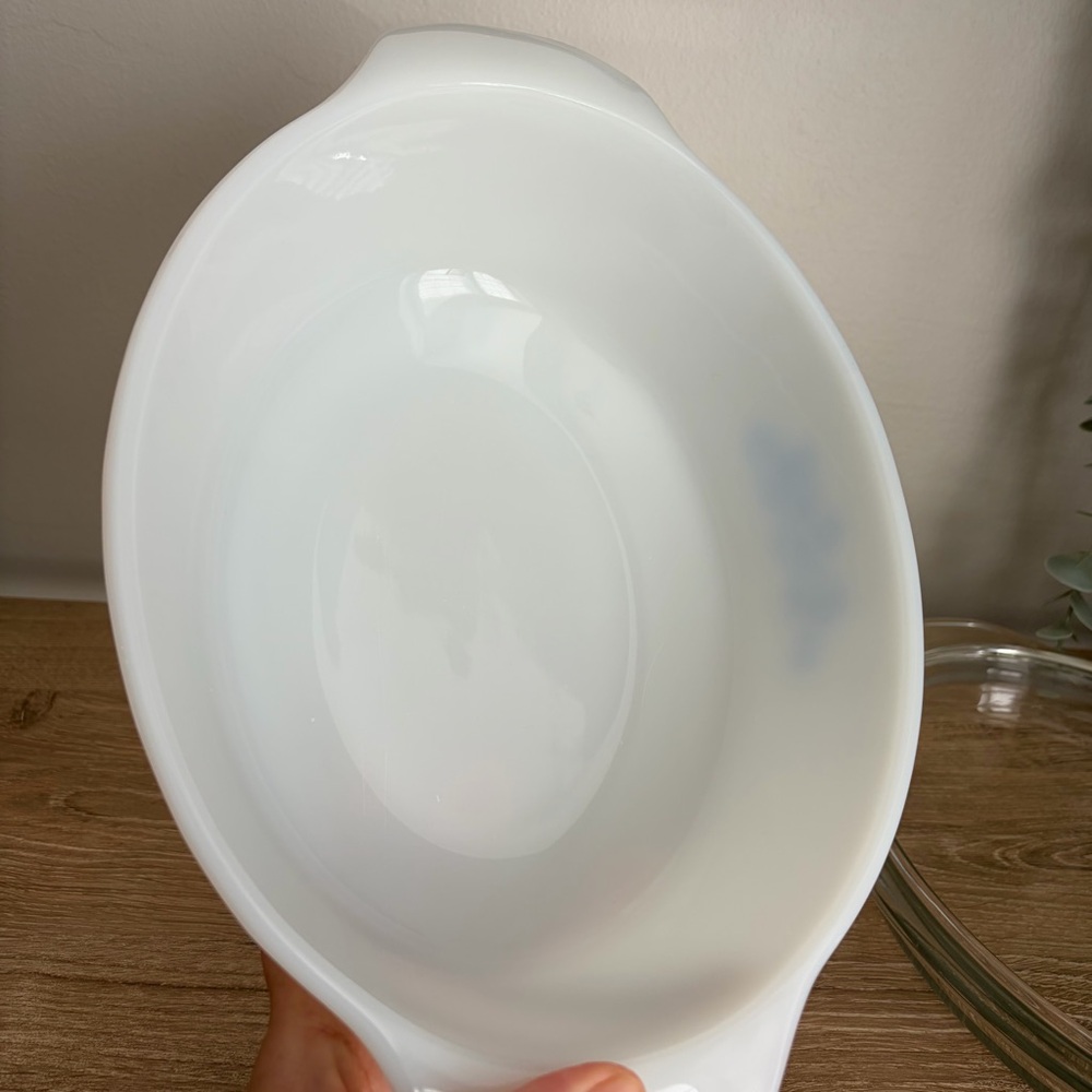 Vintage Anchor Hocking Fire King Milk Glass 1.5qt Casserole With Lid Cornflower - Picture 4 of 14